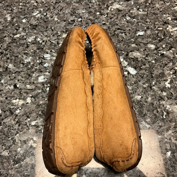 UGG Women’s Chestnut Limited Edition Scalloped Edge Moccasins - Picture 8 of 9